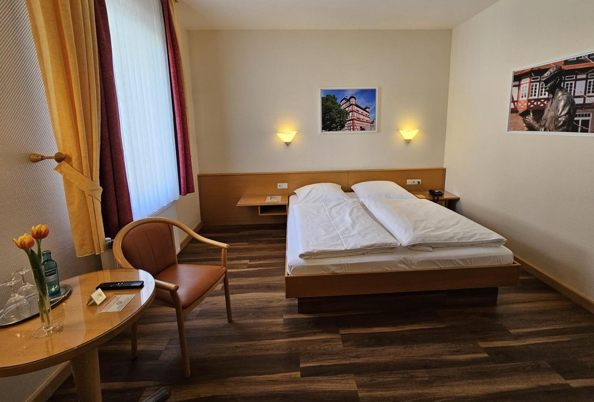 Hotel Hessischer Hof 멜숭겐 외부 사진