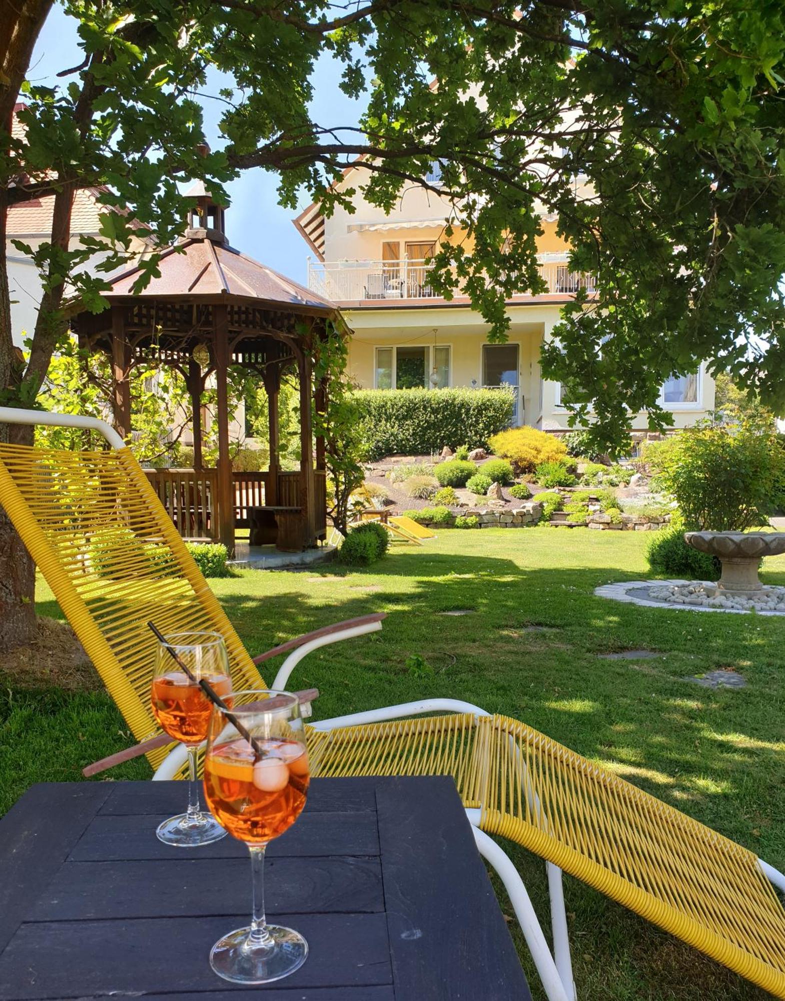 Hotel Hessischer Hof 멜숭겐 외부 사진